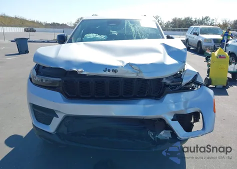 2024 Jeep Grand Cherokee Altitude 4X4 z USA, uszkodzony, nr VIN 1C4RJHAG4RC109118